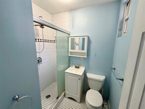 967 McLean Ave in Yonkers, NY - Building Photo - Building Photo