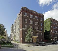 913 E Juneau Ave Apartments