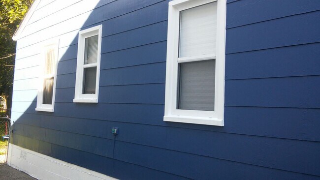 14912 Toepfer Rd in Eastpointe, MI - Building Photo - Building Photo