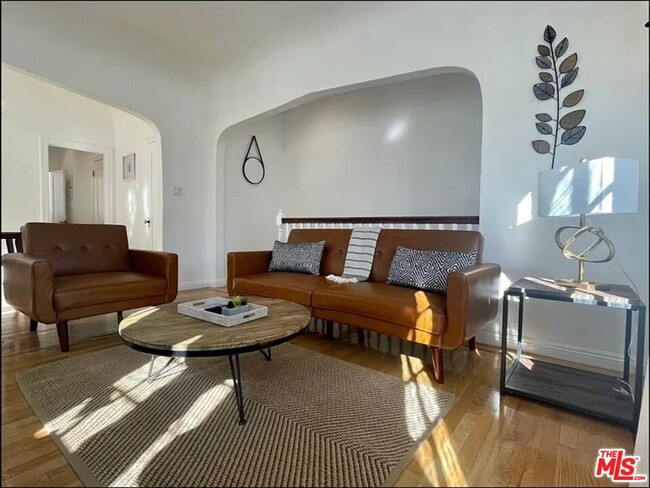 property at 1118 10th St
