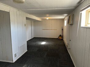 111 S Shamrock St in East Alton, IL - Building Photo - Building Photo