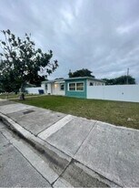 22020-22115 SW 115th Ct in Miami, FL - Building Photo