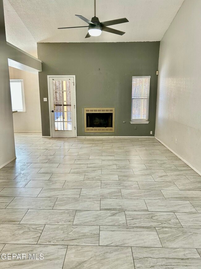 1721 Jenny Laurie Ct in El Paso, TX - Building Photo - Building Photo