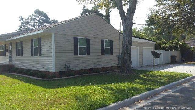 1100 E 14th St in Lumberton, NC - Building Photo - Building Photo