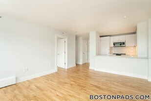 1410 Columbia Rd, Unit 9K in Boston, MA - Building Photo