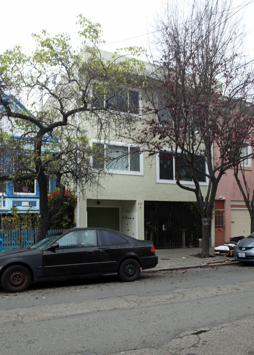 952 York St in San Francisco, CA - Building Photo