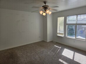 1760 Pages Pl Dr in Bountiful, UT - Building Photo - Building Photo