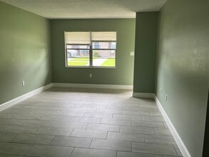 101 Lake Hunter Dr in Lakeland, FL - Building Photo - Building Photo