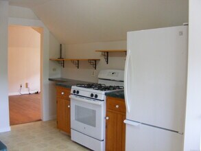 524 Villa Ave in Fairfield, CT - Building Photo - Building Photo