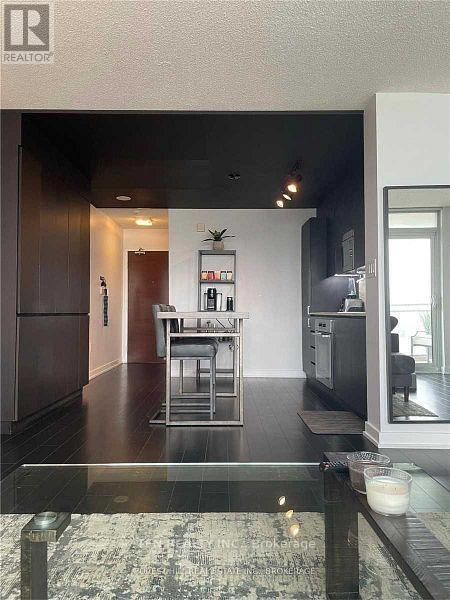 10 Capreol Ct in Toronto, ON - Building Photo - Building Photo