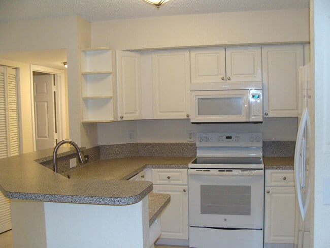 4235 S 57th Ave in Greenacres, FL - Building Photo - Building Photo