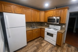 53 Beech St, Unit A in Dover, NJ - Foto de edificio - Building Photo