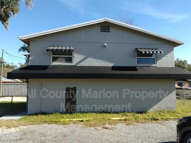 property at 2441 N Pine Ave