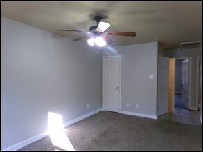 266 Glenna Ln, Unit 706-101 in Cabot, AR - Foto de edificio - Building Photo