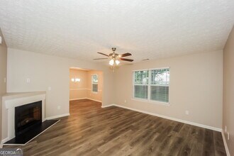 1417 Arbor Pl Dr in Morrow, GA - Building Photo - Building Photo