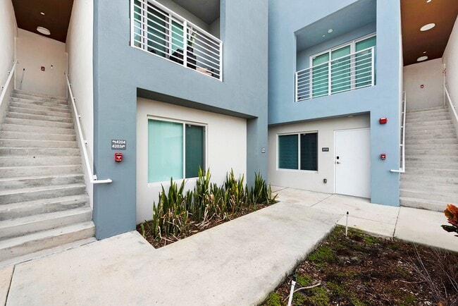2505 NE 193rd St in Miami, FL - Building Photo - Building Photo