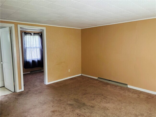 235 Marion St in Elmira, NY - Building Photo - Building Photo