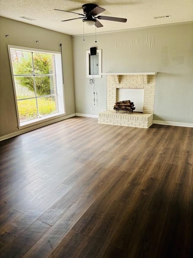 645 Dawson Rd in Brighton, TN - Building Photo - Building Photo