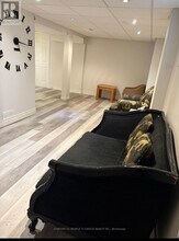 1125 Valley Ct in Oshawa, ON - Building Photo - Building Photo