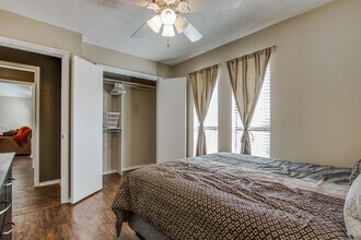 2015 Stradivarius Ln in Carrollton, TX - Building Photo - Building Photo
