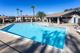 Greystone Ridge Townhomes in Santee, CA - Building Photo - Building Photo