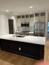 317 W Taylor St, Unit Apt B in Savannah, GA - Building Photo - Building Photo