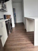 3250 Carding Mill Trail in Oakville, ON - Building Photo - Building Photo