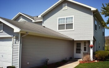 Scenic View Townhomes in Rushford, MN - Foto de edificio - Building Photo