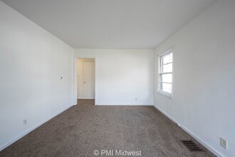 4426 Kingsley Dr in Indianapolis, IN - Building Photo - Building Photo