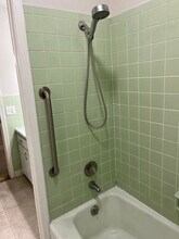 611 E Mountcastle Dr, Unit 2 in Johnson City, TN - Building Photo - Building Photo