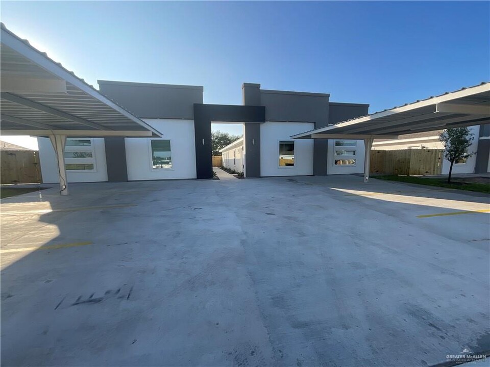 12706 N 33rd Ln-Unit -3 in McAllen, TX - Building Photo