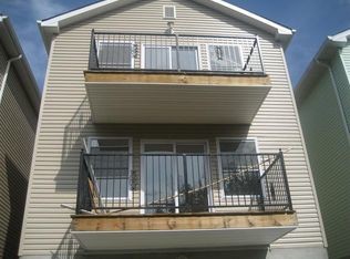 33 Bostwick Ave-Unit -2 in Jersey City, NJ - Foto de edificio - Building Photo