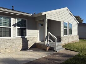327 S 3rd St in Wylie, TX - Building Photo