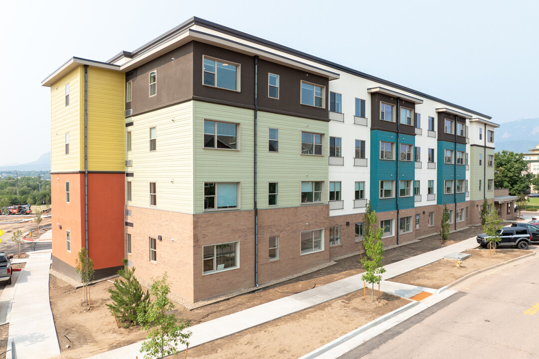 Sumner House in Colorado Springs, CO - Building Photo