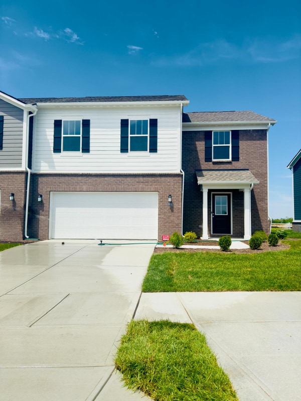 property at 2944 Grand Rdg Dr
