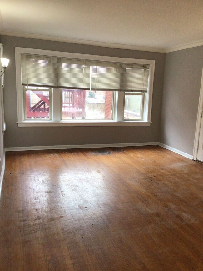 7932 S St Lawrence Ave in Chicago, IL - Building Photo - Building Photo