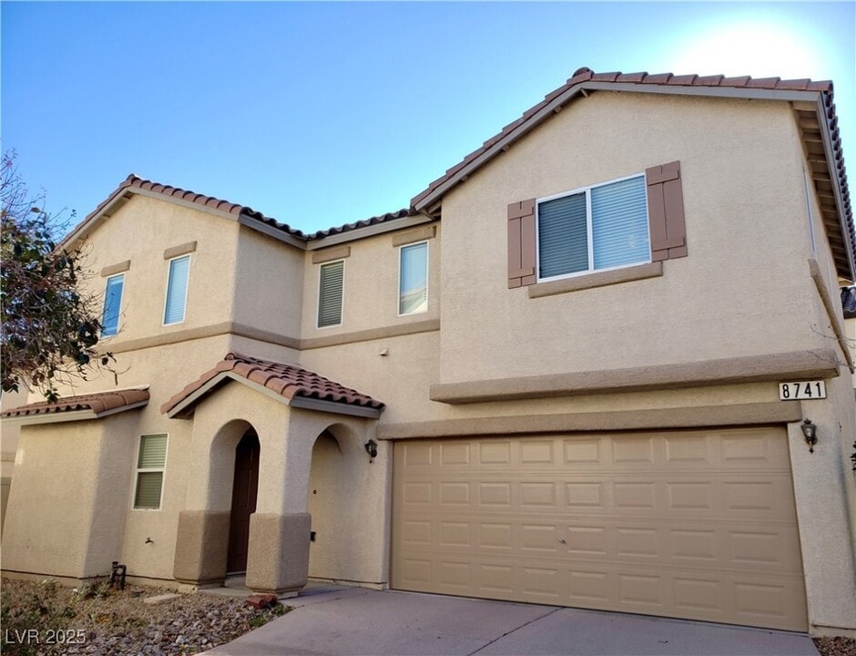 8741 Brindisi Park Ave in Las Vegas, NV - Building Photo