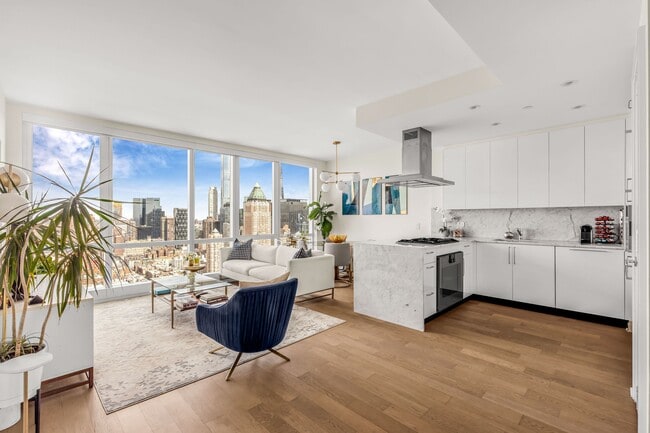 460 W 42nd St in New York, NY - Building Photo - Building Photo
