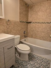 685 Prospect Ave, Unit 4A in Fairview, NJ - Building Photo - Building Photo