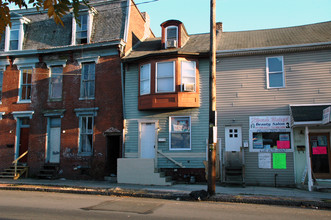 1221 Derry St in Harrisburg, PA - Building Photo - Building Photo