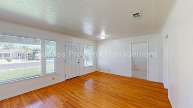 2324 Bellamy St in Modesto, CA - Building Photo - Building Photo