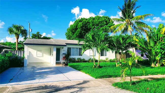 532 NE 16th Ct in Fort Lauderdale, FL - Building Photo - Building Photo