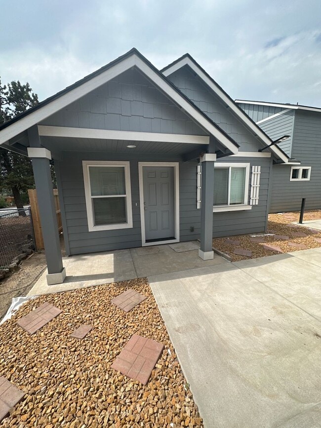 property at 801 NE Lafayette Ave