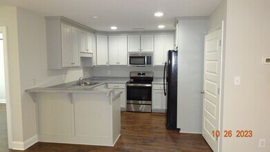 1052 Frazier St in Athens, AL - Building Photo - Building Photo