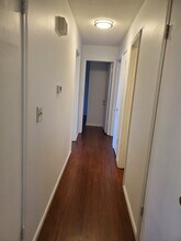 4820 England St in Shawnee, KS - Foto de edificio - Building Photo