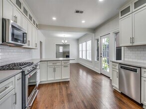 5619 Mercedes Ave in Dallas, TX - Foto de edificio - Building Photo