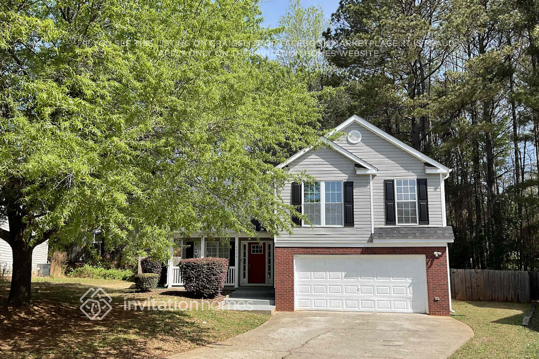 4004 Angels Dr in Stockbridge, GA - Foto de edificio