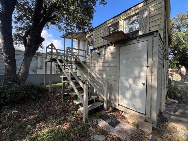 201 Olive Ave in Pasadena, TX - Building Photo - Building Photo