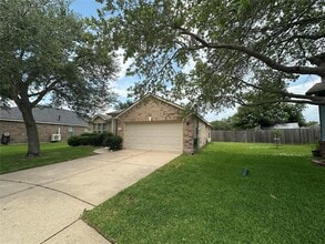 2704 Quail Dove Ln in League City, TX - Building Photo - Building Photo