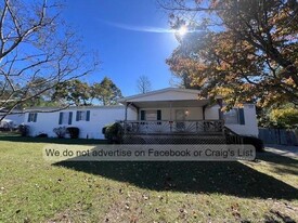 152 Huntsville Cir in Fayetteville, NC - Building Photo